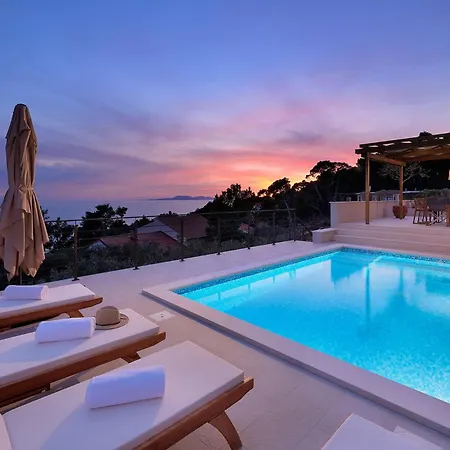 Bianca Hvar Sveta Nedelja