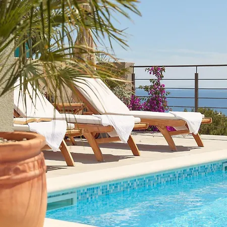 Bianca Hvar * Sveta Nedelja