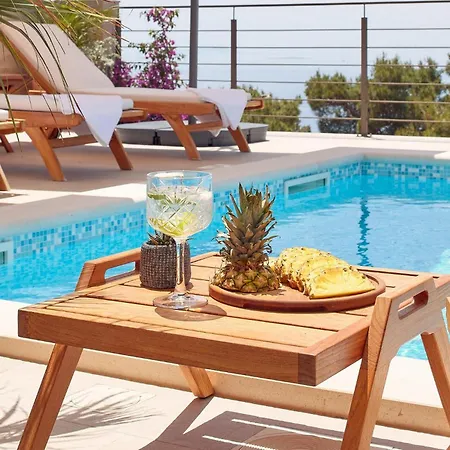 Bianca Hvar * Sveta Nedelja